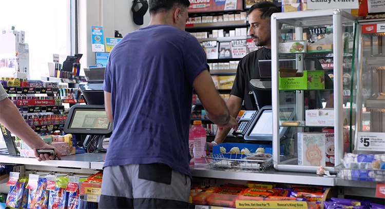 convenience store using veesion